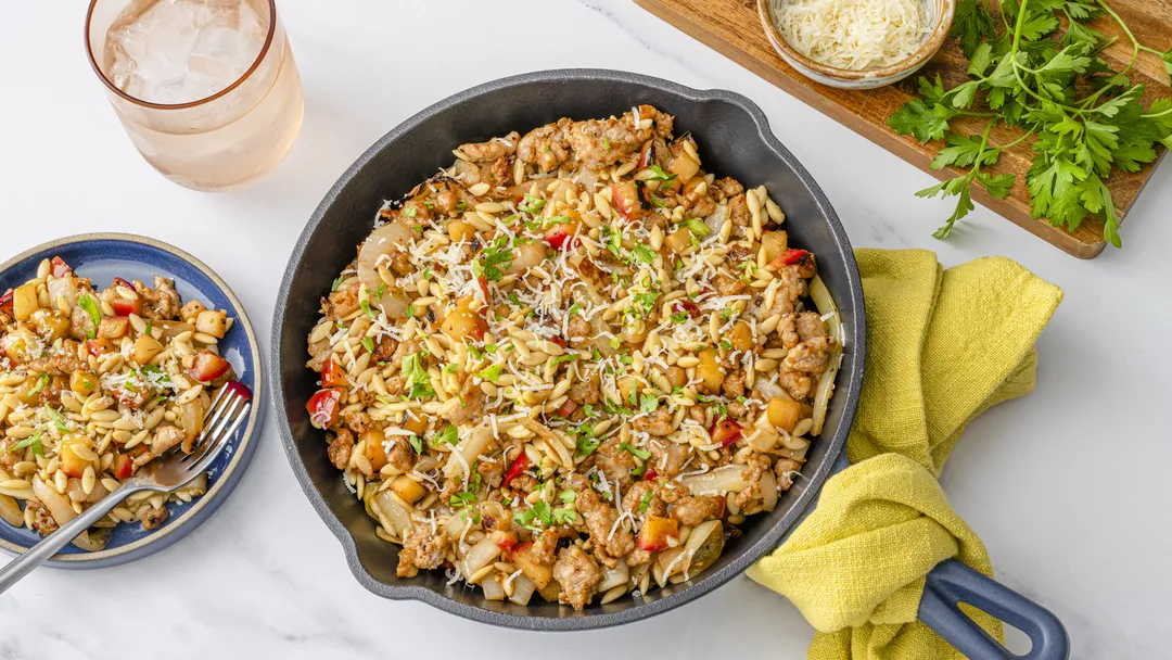https://d3xhk4vytuuf2.cloudfront.net/ORZO-SALAD-WITH-SAUSAGE-APPLE-AND-ONION-RICESELECT-ORZO-%E2%80%93-OH-014-16x9-Low-Res-JPEG.jpg