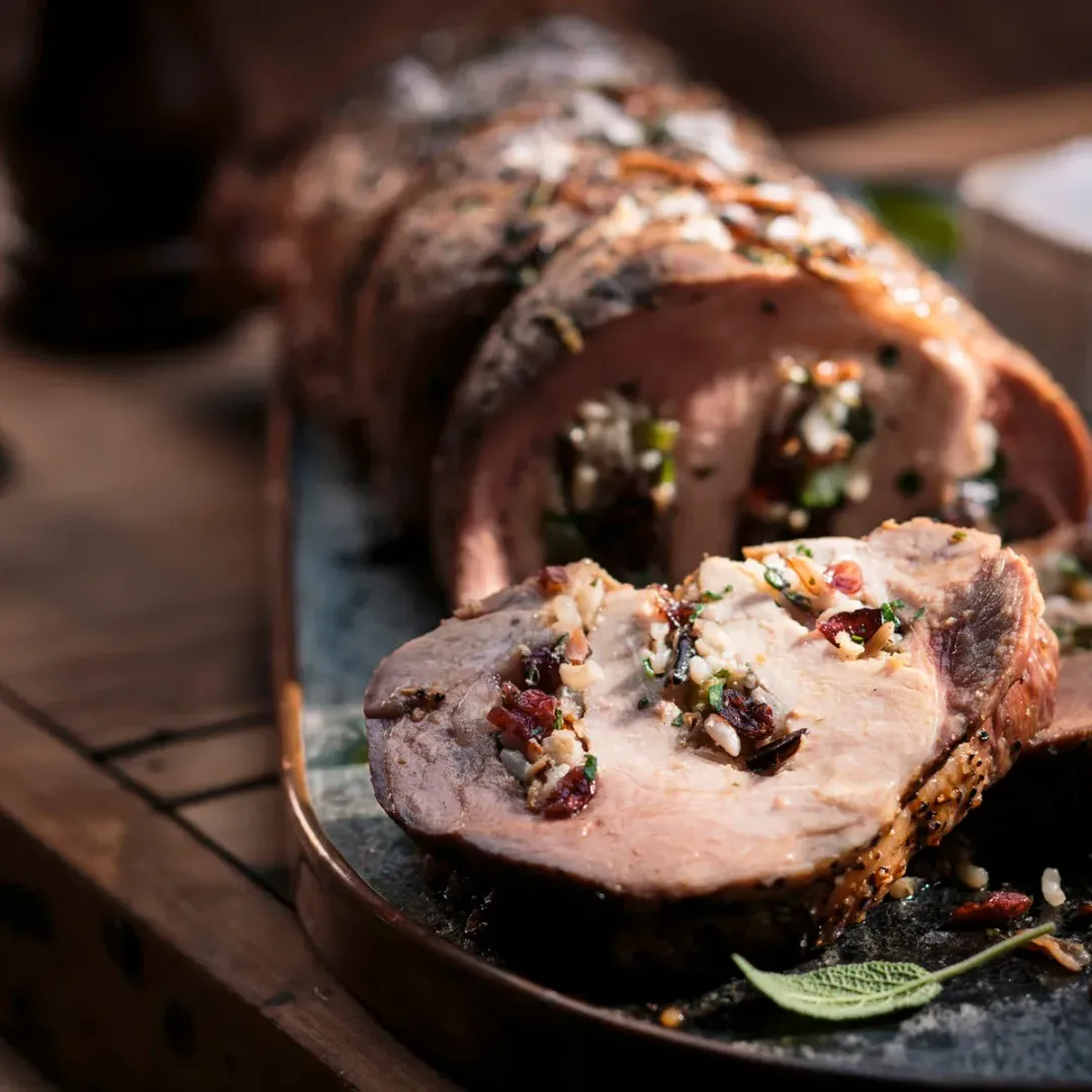 https://d3xhk4vytuuf2.cloudfront.net/Royal-Stuffed-Pork-Loin.webp